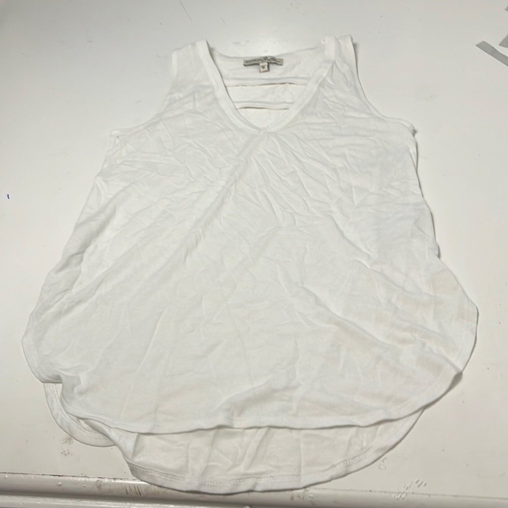 Express One Eleven XS White V Neck Tank Top